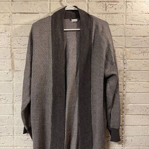 Theomiles Black Gray Fuzzy sweater Cardigan Med